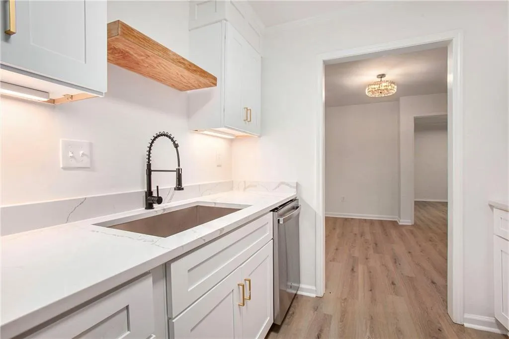 608 Natchez Trace, Atlanta, Georgia 30350, 2 Bedrooms Bedrooms, ,2 BathroomsBathrooms,Residential,Sold,608 Natchez Trace,7429195