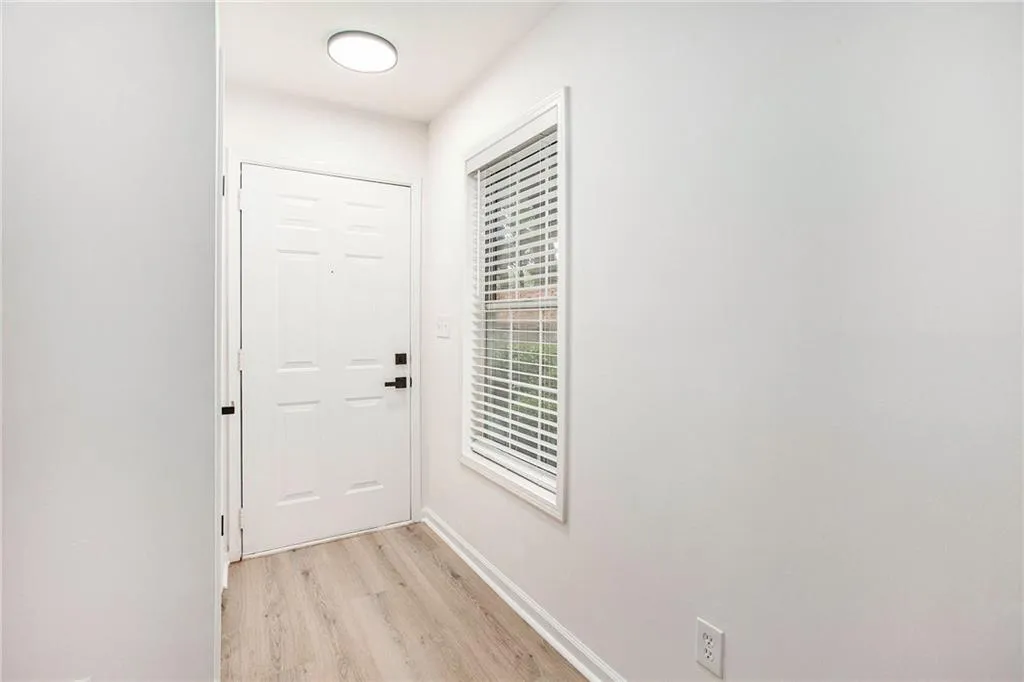 608 Natchez Trace, Atlanta, Georgia 30350, 2 Bedrooms Bedrooms, ,2 BathroomsBathrooms,Residential,Sold,608 Natchez Trace,7429195