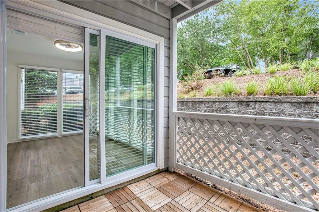 608 Natchez Trace, Atlanta, Georgia 30350, 2 Bedrooms Bedrooms, ,2 BathroomsBathrooms,Residential,Sold,608 Natchez Trace,7429195