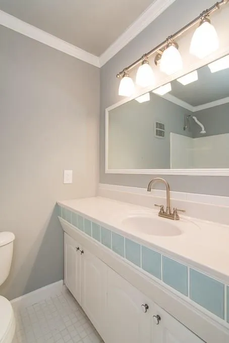 6700 Roswell Road Unit 6d, Sandy Springs, Georgia 30328, 3 Bedrooms Bedrooms, ,2 BathroomsBathrooms,Residential,Sold,6700 Roswell Road Unit 6d,5931801