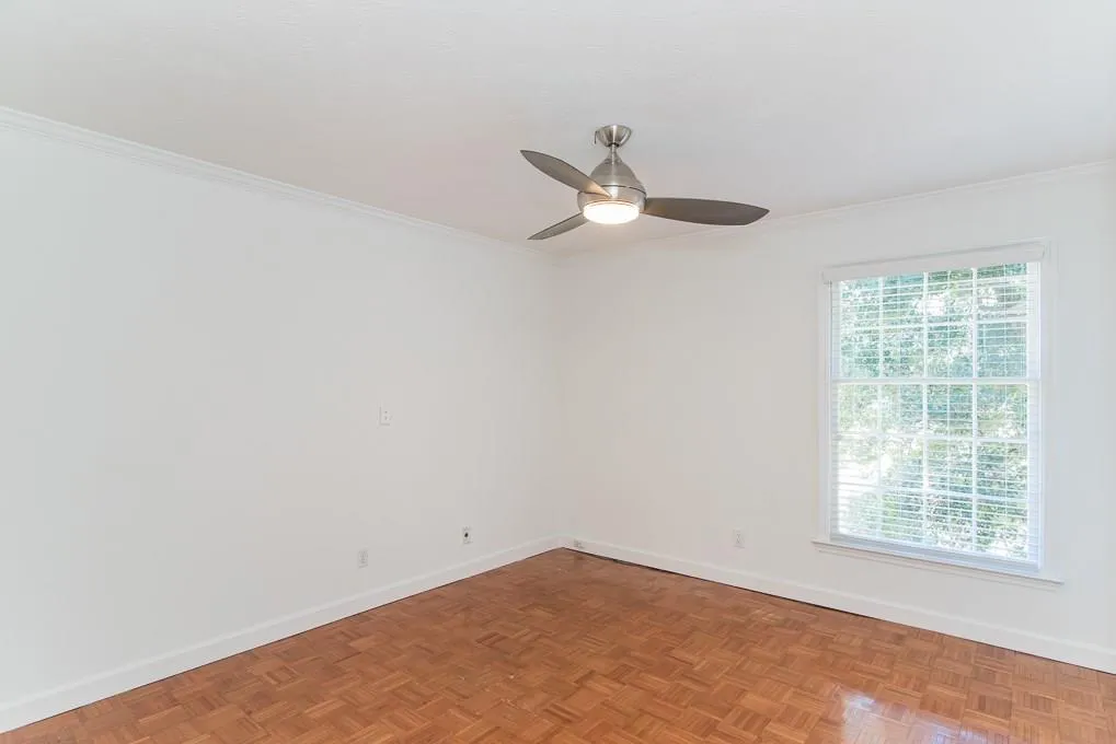 6700 Roswell Road Unit 6d, Sandy Springs, Georgia 30328, 3 Bedrooms Bedrooms, ,2 BathroomsBathrooms,Residential,Sold,6700 Roswell Road Unit 6d,5931801