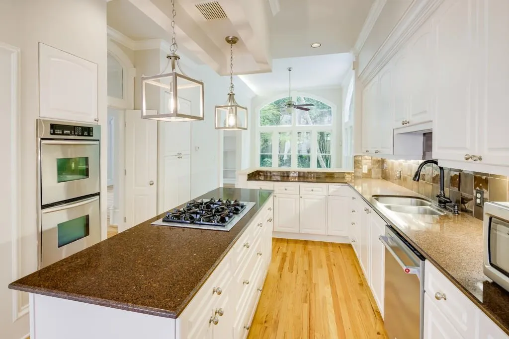 27 Greenland Trace, Atlanta, Georgia 30342, 3 Bedrooms Bedrooms, ,3 BathroomsBathrooms,Residential,Sold,27 Greenland Trace,7083953