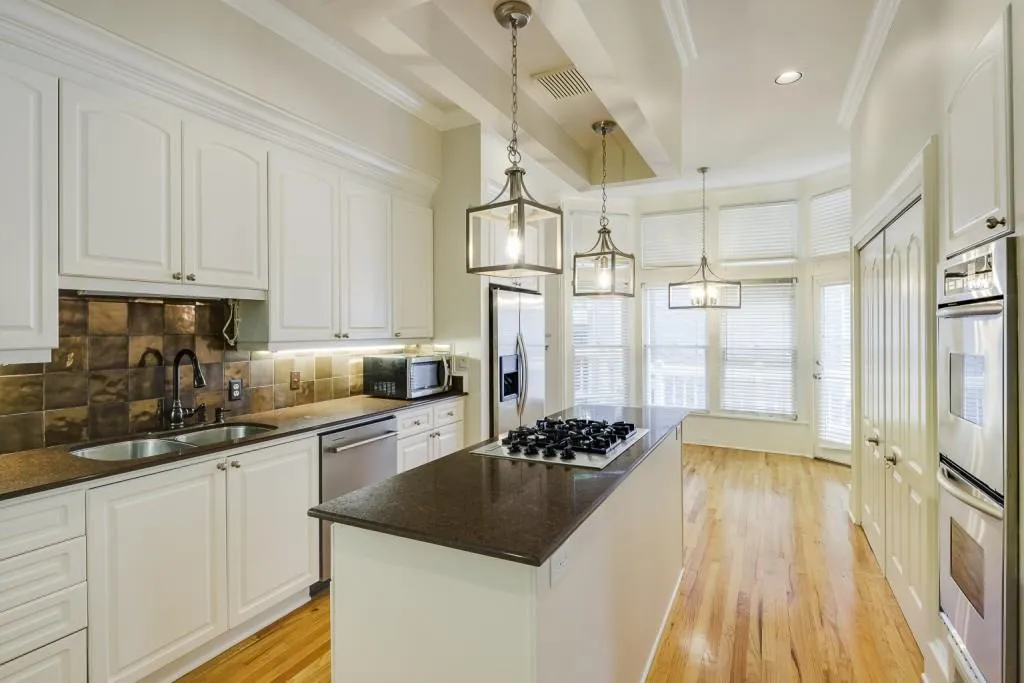 27 Greenland Trace, Atlanta, Georgia 30342, 3 Bedrooms Bedrooms, ,3 BathroomsBathrooms,Residential,Sold,27 Greenland Trace,7083953
