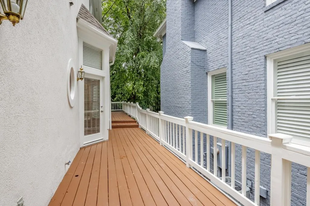 27 Greenland Trace, Atlanta, Georgia 30342, 3 Bedrooms Bedrooms, ,3 BathroomsBathrooms,Residential,Sold,27 Greenland Trace,7083953
