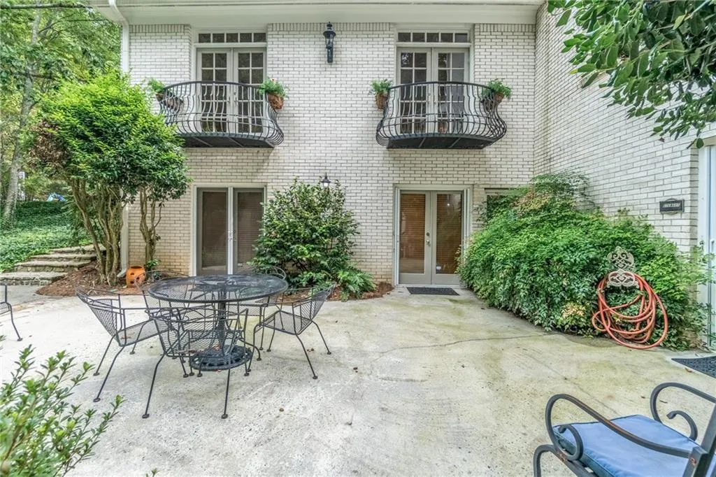 5695 Glen Errol Road, Sandy Springs, Georgia 30327, 7 Bedrooms Bedrooms, ,6 BathroomsBathrooms,Residential,Sold,5695 Glen Errol Road,6917834