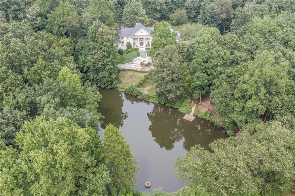 5695 Glen Errol Road, Sandy Springs, Georgia 30327, 7 Bedrooms Bedrooms, ,6 BathroomsBathrooms,Residential,Sold,5695 Glen Errol Road,6917834