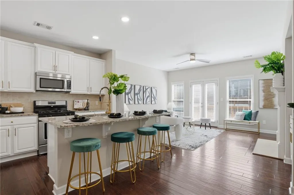 1221 Lavista Road Ne, Atlanta, Georgia 30324, 3 Bedrooms Bedrooms, 0 ,3 BathroomsBathrooms,Residential,For Sale,1221 Lavista Road Ne,7740122