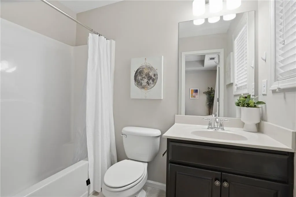 1221 Lavista Road Ne, Atlanta, Georgia 30324, 3 Bedrooms Bedrooms, 0 ,3 BathroomsBathrooms,Residential,For Sale,1221 Lavista Road Ne,7740122