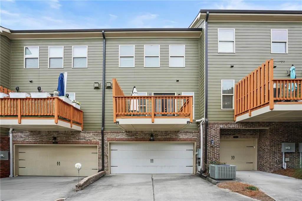 1221 Lavista Road Ne, Atlanta, Georgia 30324, 3 Bedrooms Bedrooms, 0 ,3 BathroomsBathrooms,Residential,For Sale,1221 Lavista Road Ne,7740122