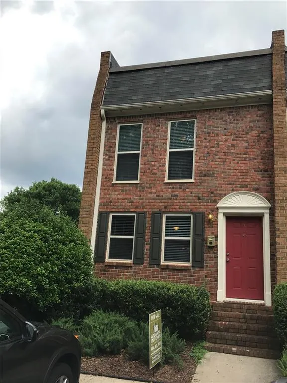 245 Winding River Drive Unit A, Sandy Springs, Georgia 30350, 2 Bedrooms Bedrooms, ,1 BathroomBathrooms,Residential,Sold,245 Winding River Drive Unit A,5853425