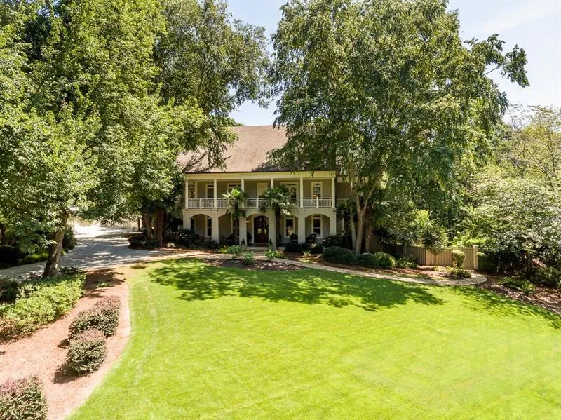7605 Treeridge Court, Sandy Springs, Georgia 30350, 7 Bedrooms Bedrooms, ,5 BathroomsBathrooms,Residential,Sold,7605 Treeridge Court,6827220