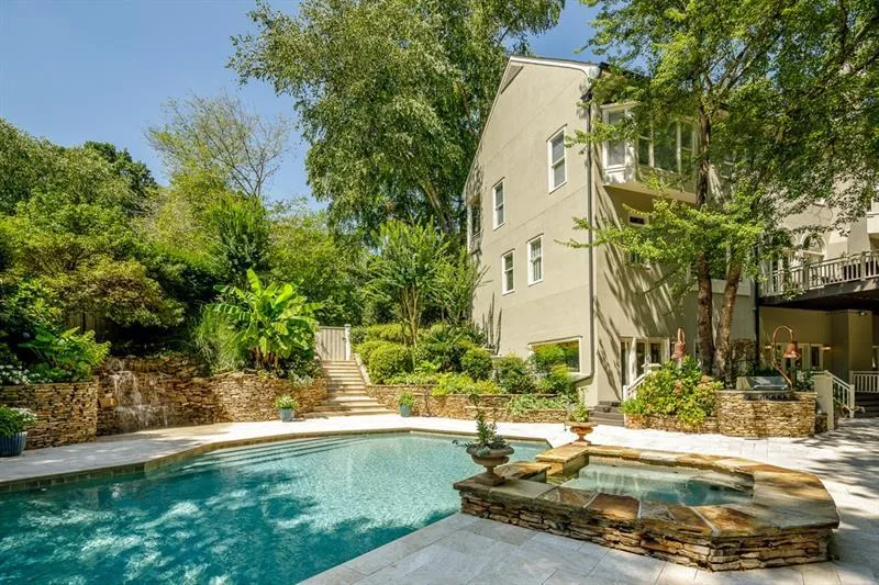 7605 Treeridge Court, Sandy Springs, Georgia 30350, 7 Bedrooms Bedrooms, ,5 BathroomsBathrooms,Residential,Sold,7605 Treeridge Court,6827220