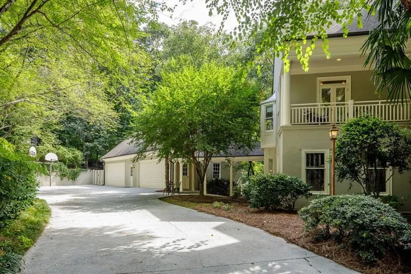 7605 Treeridge Court, Sandy Springs, Georgia 30350, 7 Bedrooms Bedrooms, ,5 BathroomsBathrooms,Residential,Sold,7605 Treeridge Court,6827220
