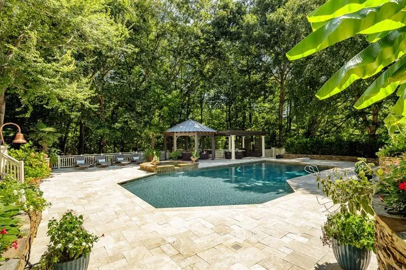 7605 Treeridge Court, Sandy Springs, Georgia 30350, 7 Bedrooms Bedrooms, ,5 BathroomsBathrooms,Residential,Sold,7605 Treeridge Court,6827220