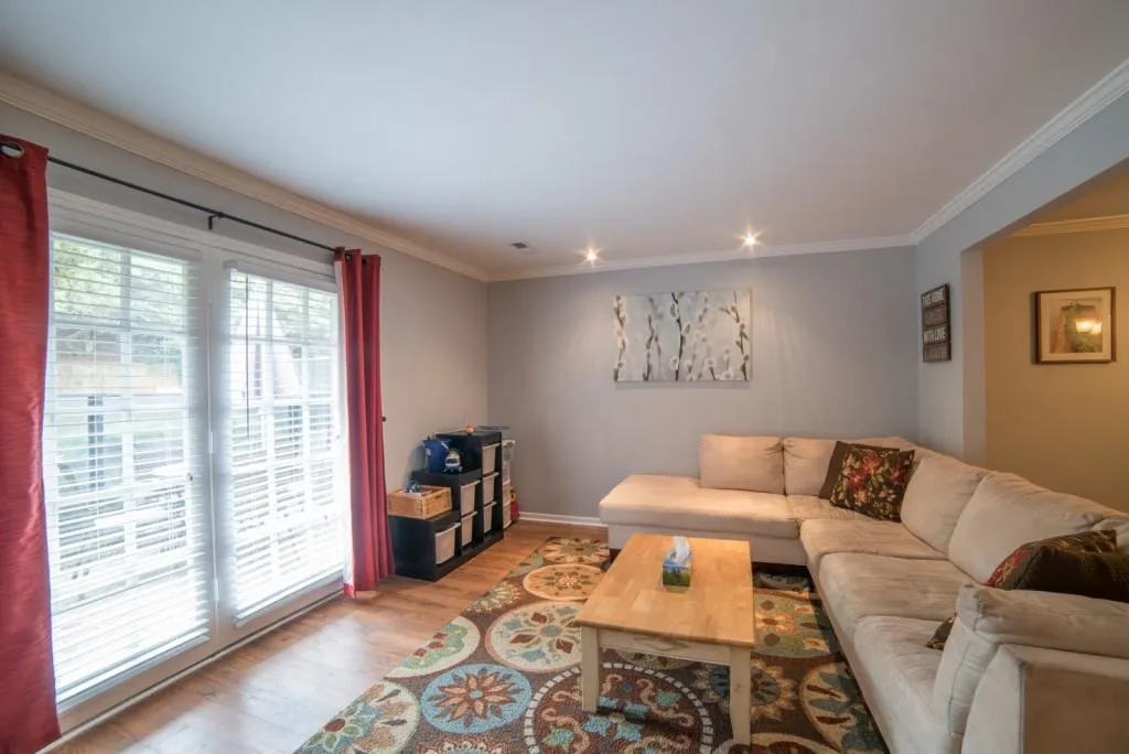 1106 Hampton Way, Atlanta, Georgia 30324, 3 Bedrooms Bedrooms, ,2 BathroomsBathrooms,Residential,Sold,1106 Hampton Way,5591476