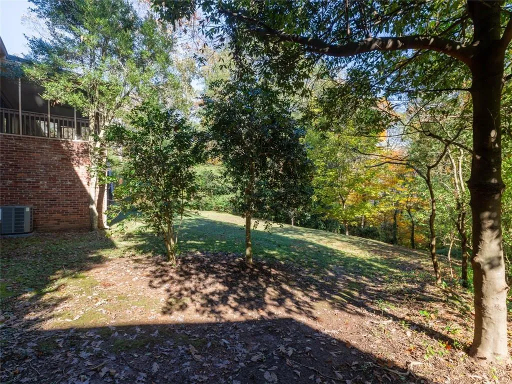 430 Elden Drive, Atlanta, Georgia 30342, 4 Bedrooms Bedrooms, ,2 BathroomsBathrooms,Residential,Sold,430 Elden Drive,7461797