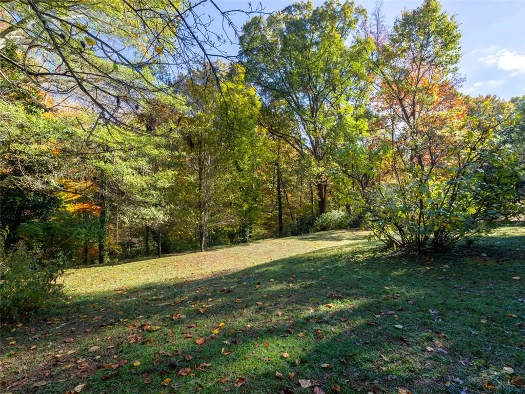 430 Elden Drive, Atlanta, Georgia 30342, 4 Bedrooms Bedrooms, ,2 BathroomsBathrooms,Residential,Sold,430 Elden Drive,7461797