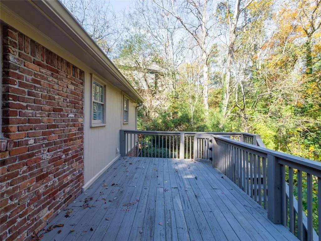 430 Elden Drive, Atlanta, Georgia 30342, 4 Bedrooms Bedrooms, ,2 BathroomsBathrooms,Residential,Sold,430 Elden Drive,7461797