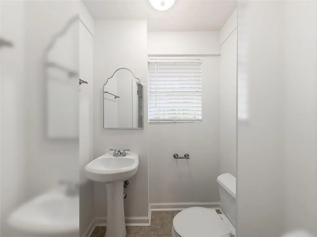430 Elden Drive, Atlanta, Georgia 30342, 4 Bedrooms Bedrooms, ,2 BathroomsBathrooms,Residential,Sold,430 Elden Drive,7461797