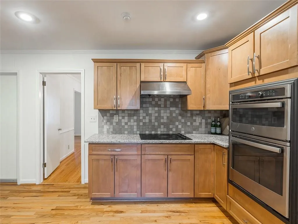 430 Elden Drive, Atlanta, Georgia 30342, 4 Bedrooms Bedrooms, ,2 BathroomsBathrooms,Residential,Sold,430 Elden Drive,7461797