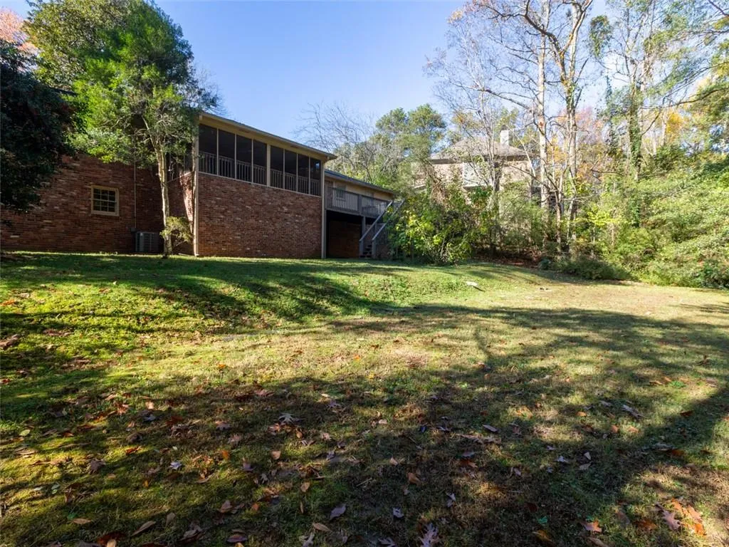 430 Elden Drive, Atlanta, Georgia 30342, 4 Bedrooms Bedrooms, ,2 BathroomsBathrooms,Residential,Sold,430 Elden Drive,7461797