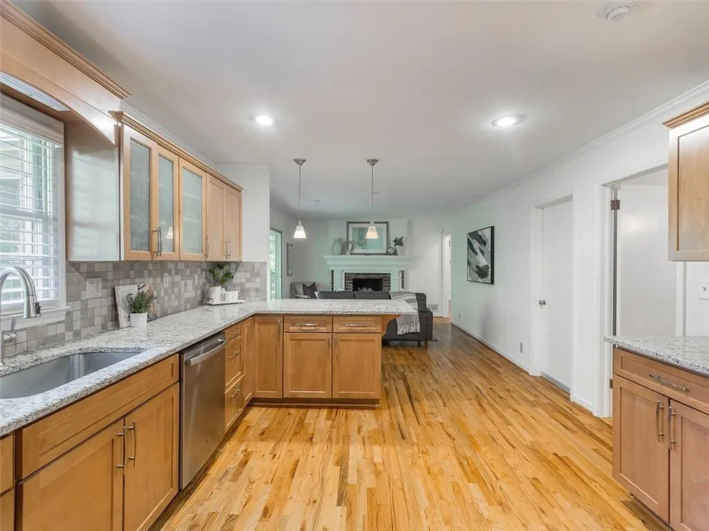 430 Elden Drive, Atlanta, Georgia 30342, 4 Bedrooms Bedrooms, ,2 BathroomsBathrooms,Residential,Sold,430 Elden Drive,7461797