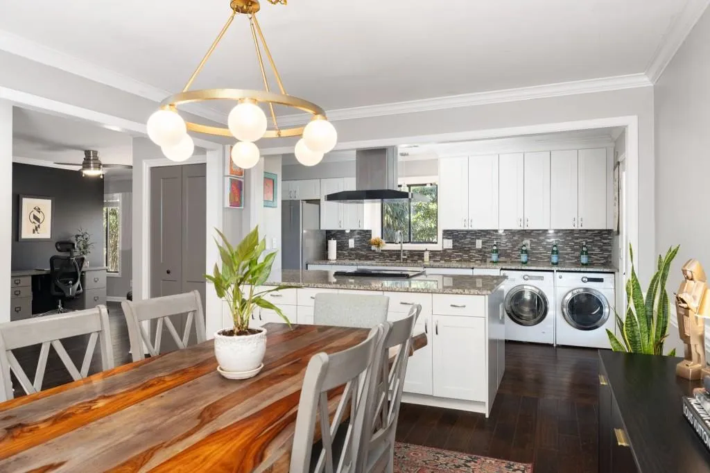 33 Forrest Place, Sandy Springs, Georgia 30328, 3 Bedrooms Bedrooms, ,2 BathroomsBathrooms,Residential,Sold,33 Forrest Place,7352864