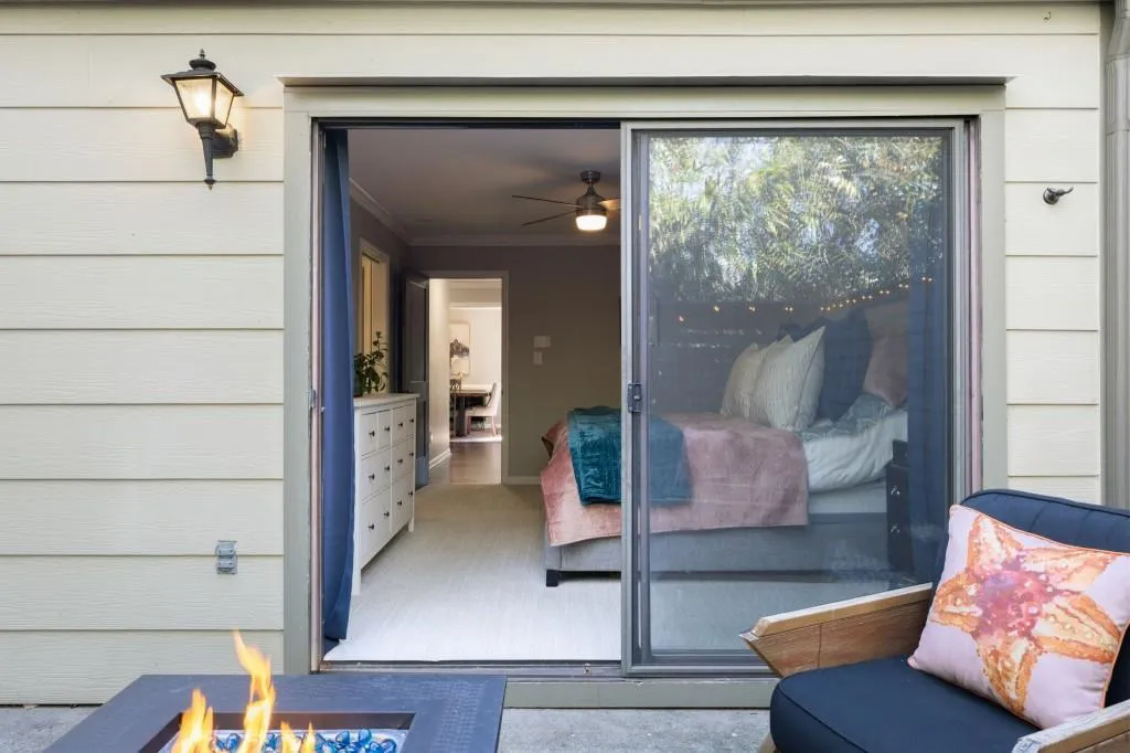 33 Forrest Place, Sandy Springs, Georgia 30328, 3 Bedrooms Bedrooms, ,2 BathroomsBathrooms,Residential,Sold,33 Forrest Place,7352864