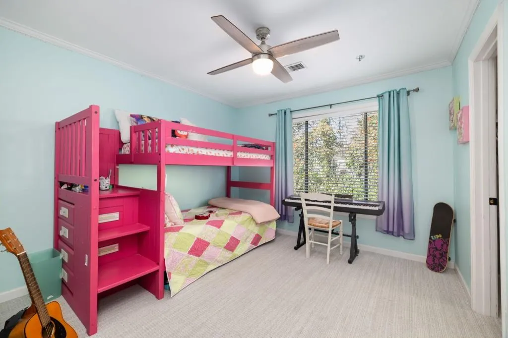 33 Forrest Place, Sandy Springs, Georgia 30328, 3 Bedrooms Bedrooms, ,2 BathroomsBathrooms,Residential,Sold,33 Forrest Place,7352864