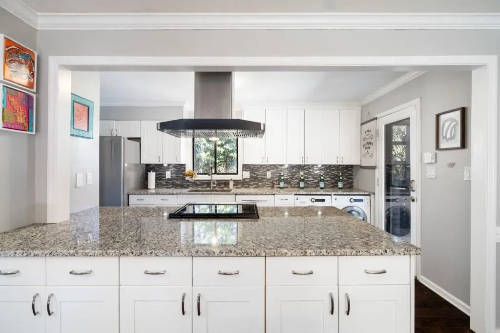 33 Forrest Place, Sandy Springs, Georgia 30328, 3 Bedrooms Bedrooms, ,2 BathroomsBathrooms,Residential,Sold,33 Forrest Place,7352864