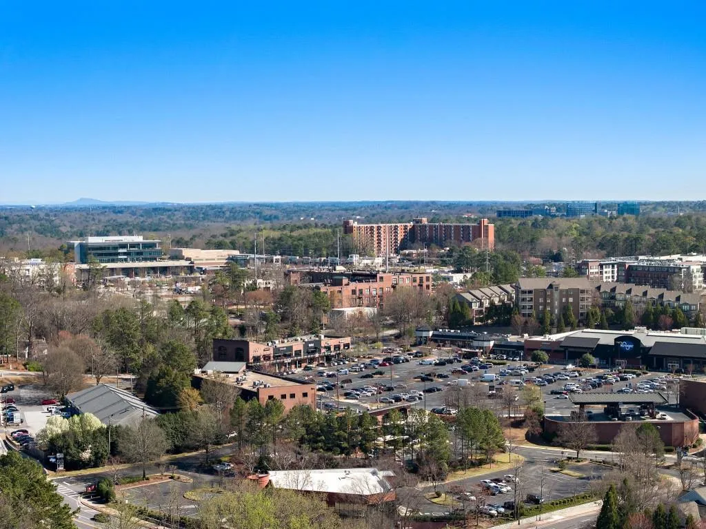 33 Forrest Place, Sandy Springs, Georgia 30328, 3 Bedrooms Bedrooms, ,2 BathroomsBathrooms,Residential,Sold,33 Forrest Place,7352864