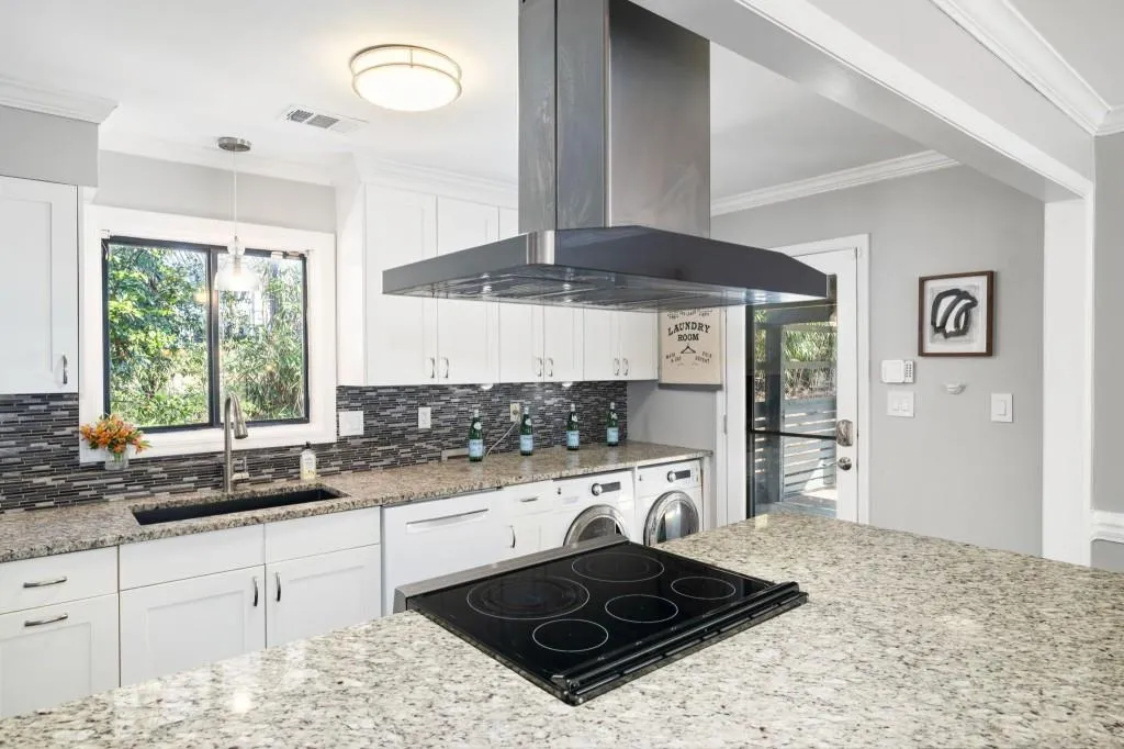 33 Forrest Place, Sandy Springs, Georgia 30328, 3 Bedrooms Bedrooms, ,2 BathroomsBathrooms,Residential,Sold,33 Forrest Place,7352864