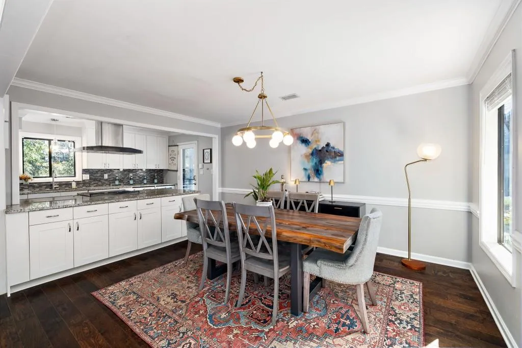 33 Forrest Place, Sandy Springs, Georgia 30328, 3 Bedrooms Bedrooms, ,2 BathroomsBathrooms,Residential,Sold,33 Forrest Place,7352864