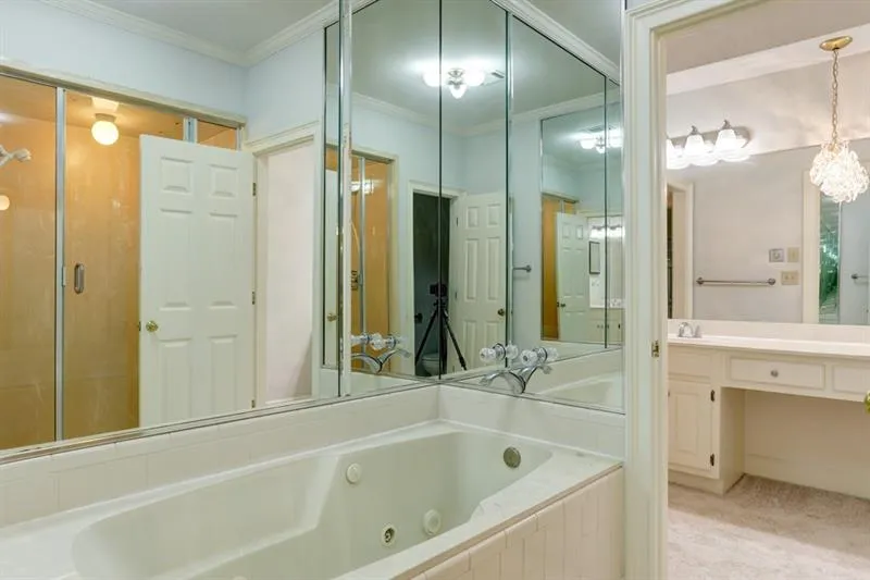 7155 Roswell Road Ne Unit 39, Atlanta, Georgia 30328, 3 Bedrooms Bedrooms, ,3 BathroomsBathrooms,Residential,Sold,7155 Roswell Road Ne Unit 39,6634106