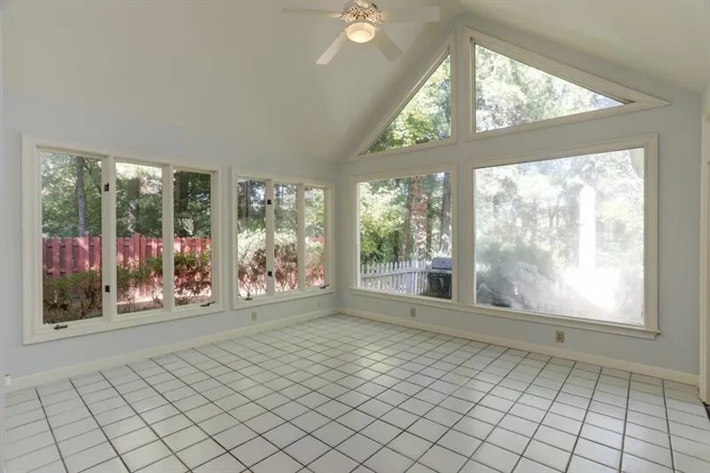 7155 Roswell Road Ne Unit 39, Atlanta, Georgia 30328, 3 Bedrooms Bedrooms, ,3 BathroomsBathrooms,Residential,Sold,7155 Roswell Road Ne Unit 39,6634106