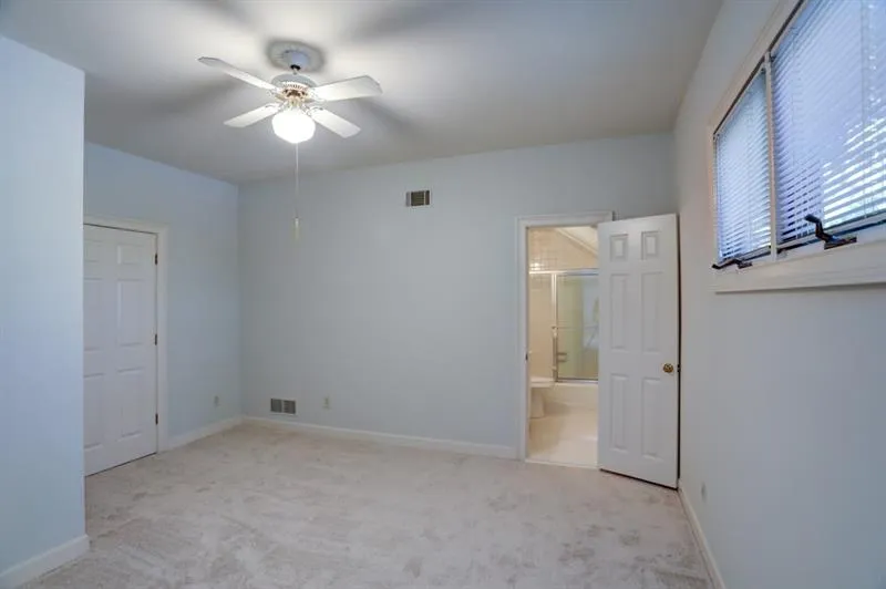 7155 Roswell Road Ne Unit 39, Atlanta, Georgia 30328, 3 Bedrooms Bedrooms, ,3 BathroomsBathrooms,Residential,Sold,7155 Roswell Road Ne Unit 39,6634106