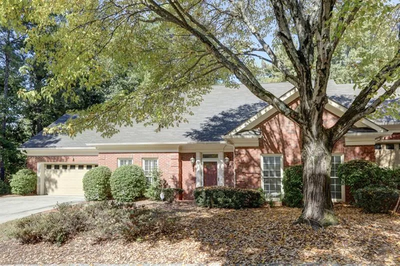 7155 Roswell Road Ne Unit 39, Atlanta, Georgia 30328, 3 Bedrooms Bedrooms, ,3 BathroomsBathrooms,Residential,Sold,7155 Roswell Road Ne Unit 39,6634106