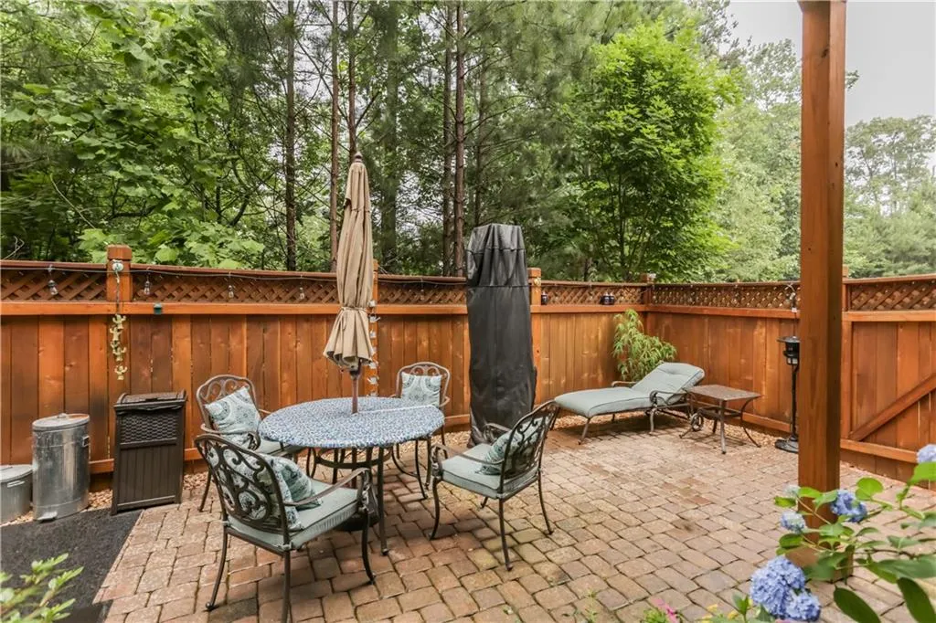 7670 Glisten Avenue Unit 7670, Atlanta, Georgia 30328, 4 Bedrooms Bedrooms, ,3 BathroomsBathrooms,Residential,Sold,7670 Glisten Avenue Unit 7670,6020589