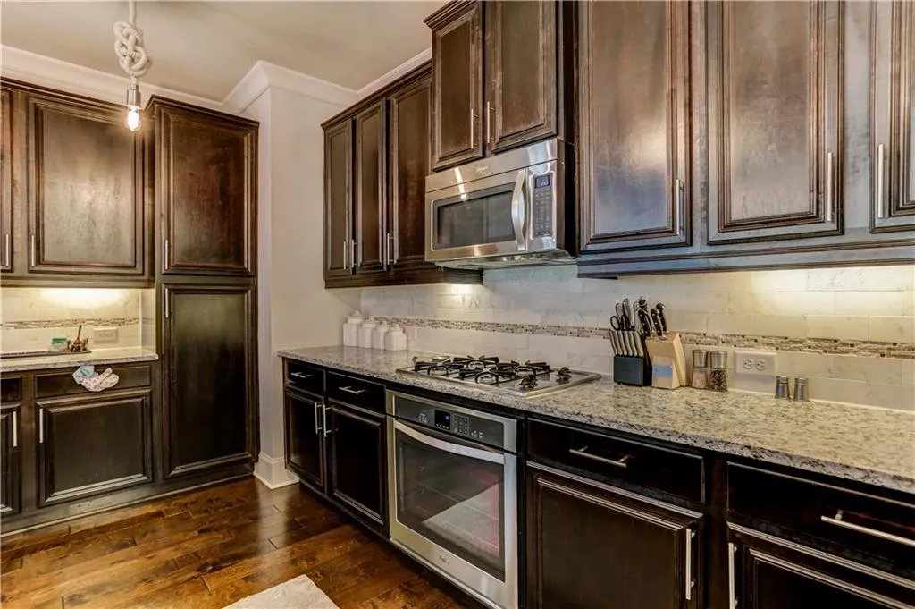 7670 Glisten Avenue Unit 7670, Atlanta, Georgia 30328, 4 Bedrooms Bedrooms, ,3 BathroomsBathrooms,Residential,Sold,7670 Glisten Avenue Unit 7670,6020589