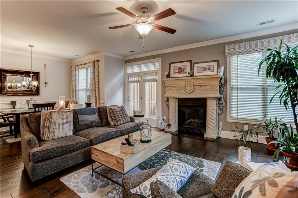 7670 Glisten Avenue Unit 7670, Atlanta, Georgia 30328, 4 Bedrooms Bedrooms, ,3 BathroomsBathrooms,Residential,Sold,7670 Glisten Avenue Unit 7670,6020589
