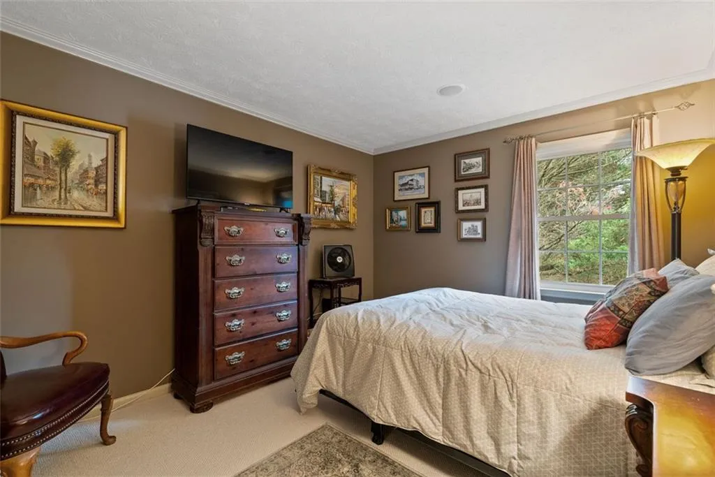 6700 Roswell Road Unit 32g, Atlanta, Georgia 30328, 2 Bedrooms Bedrooms, ,2 BathroomsBathrooms,Residential,Sold,6700 Roswell Road Unit 32g,7434952