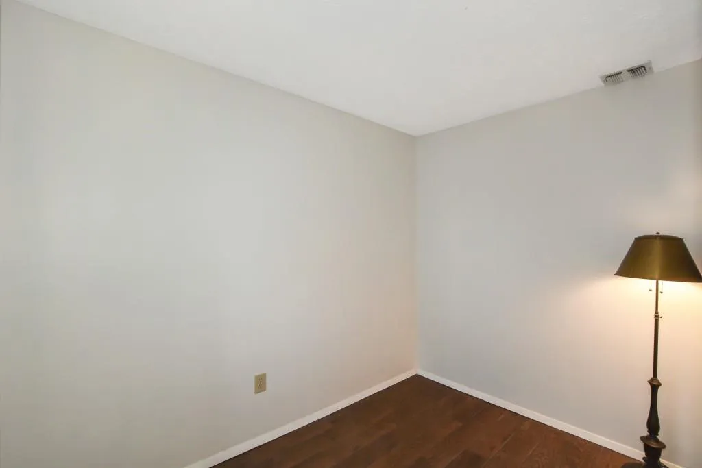 410 Woodcliff Drive, Sandy Springs, Georgia 30350, 2 Bedrooms Bedrooms, ,1 BathroomBathrooms,Residential,Sold,410 Woodcliff Drive,6121300