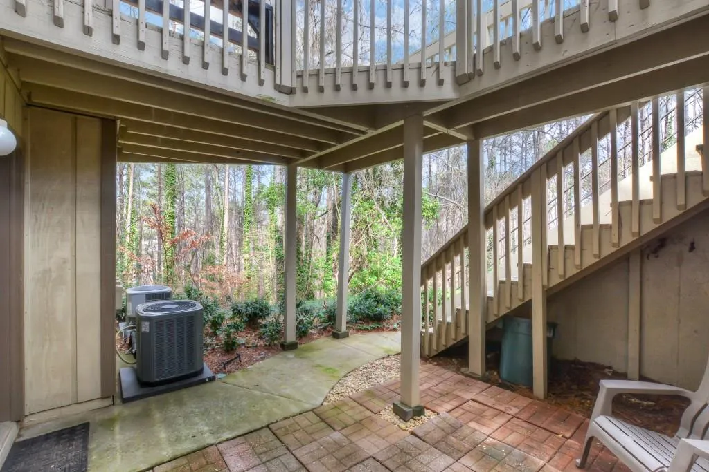 410 Woodcliff Drive, Sandy Springs, Georgia 30350, 2 Bedrooms Bedrooms, ,1 BathroomBathrooms,Residential,Sold,410 Woodcliff Drive,6121300