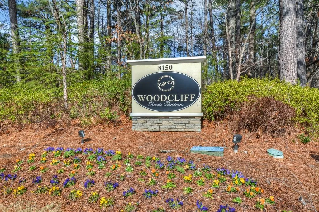 410 Woodcliff Drive, Sandy Springs, Georgia 30350, 2 Bedrooms Bedrooms, ,1 BathroomBathrooms,Residential,Sold,410 Woodcliff Drive,6121300