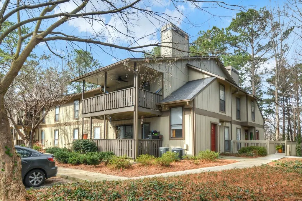 410 Woodcliff Drive, Sandy Springs, Georgia 30350, 2 Bedrooms Bedrooms, ,1 BathroomBathrooms,Residential,Sold,410 Woodcliff Drive,6121300