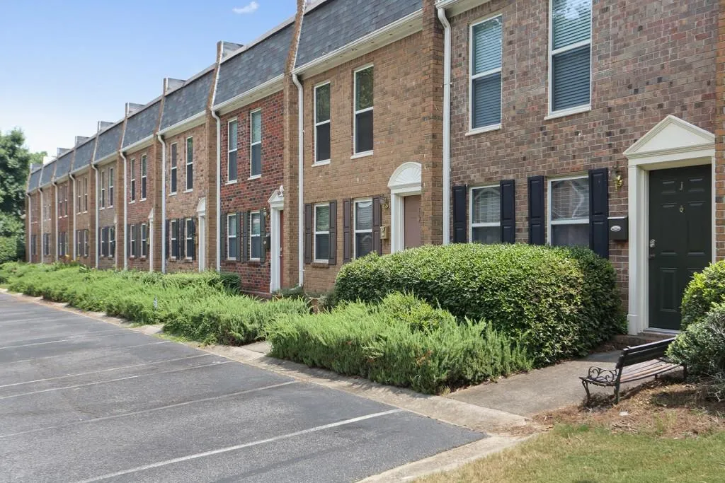 245 Winding River Drive Unit G, Sandy Springs, Georgia 30350, 2 Bedrooms Bedrooms, ,1 BathroomBathrooms,Residential,Sold,245 Winding River Drive Unit G,6050682