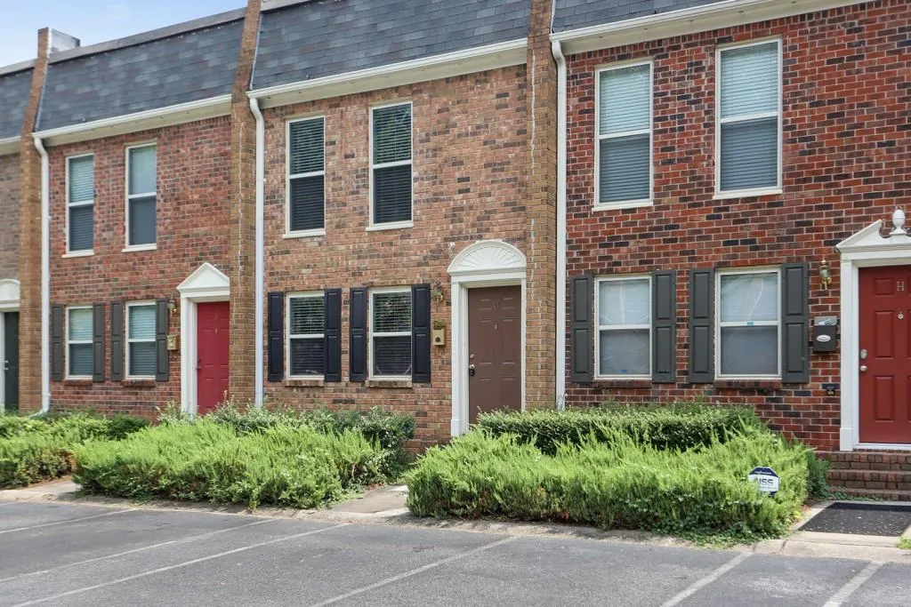 245 Winding River Drive Unit G, Sandy Springs, Georgia 30350, 2 Bedrooms Bedrooms, ,1 BathroomBathrooms,Residential,Sold,245 Winding River Drive Unit G,6050682