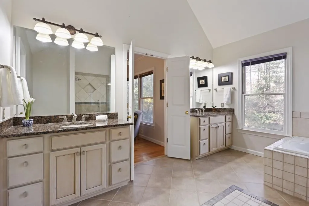 690 Mabry Road, Sandy Springs, Georgia 30328, 4 Bedrooms Bedrooms, ,3 BathroomsBathrooms,Residential,Sold,690 Mabry Road,6675695