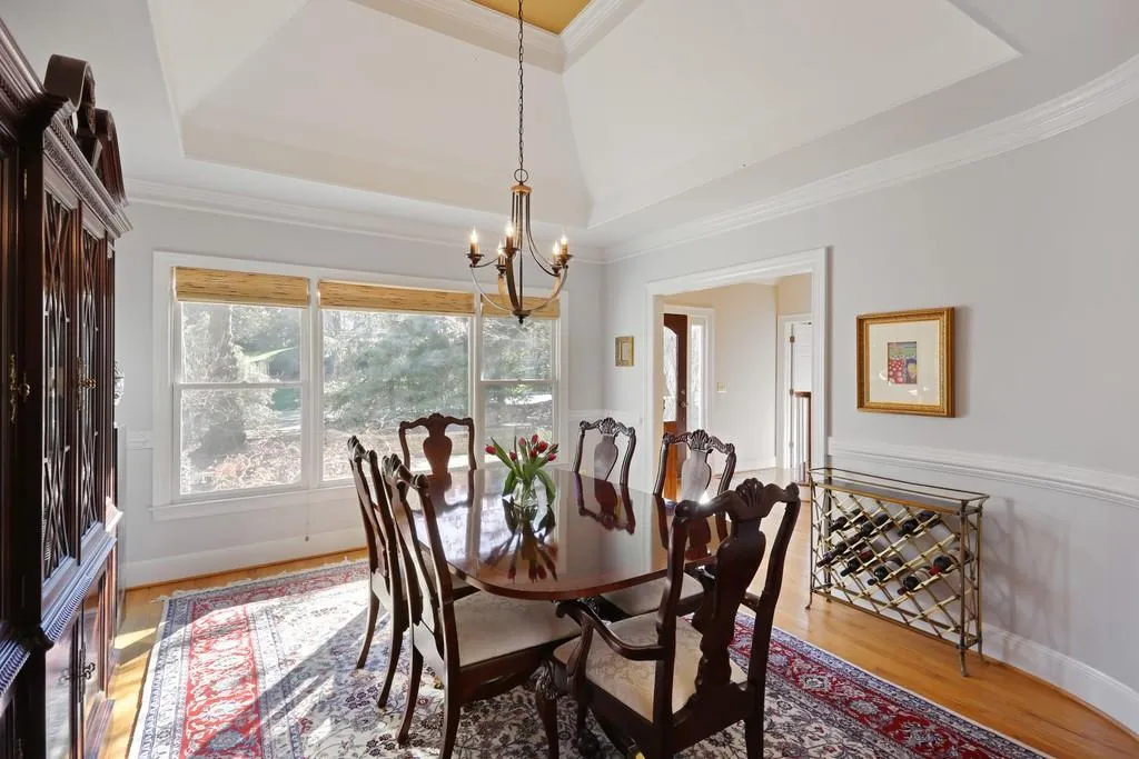 690 Mabry Road, Sandy Springs, Georgia 30328, 4 Bedrooms Bedrooms, ,3 BathroomsBathrooms,Residential,Sold,690 Mabry Road,6675695
