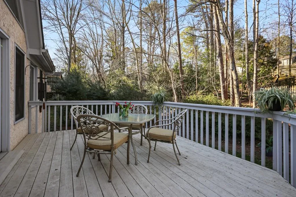 690 Mabry Road, Sandy Springs, Georgia 30328, 4 Bedrooms Bedrooms, ,3 BathroomsBathrooms,Residential,Sold,690 Mabry Road,6675695